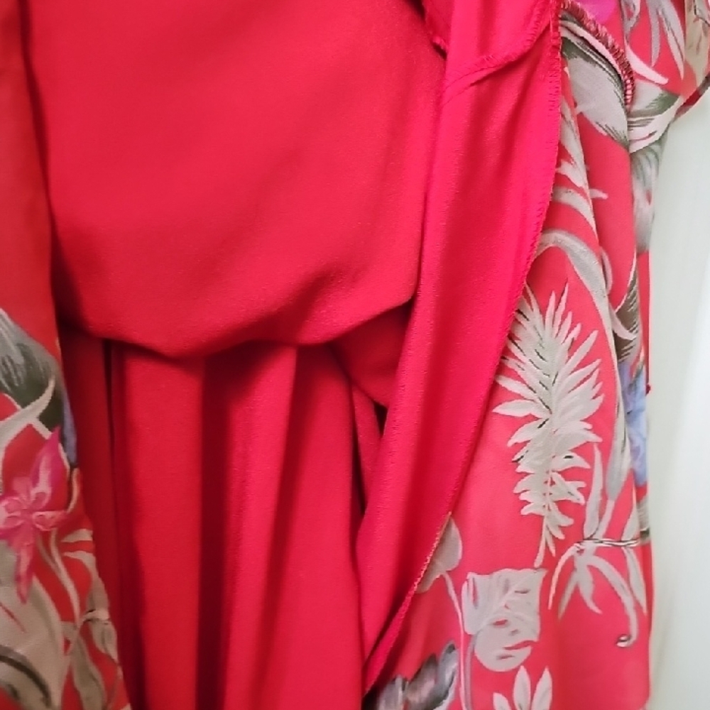 Wayf Red Floral Ruffle Blouse - Picture 6 of 10
